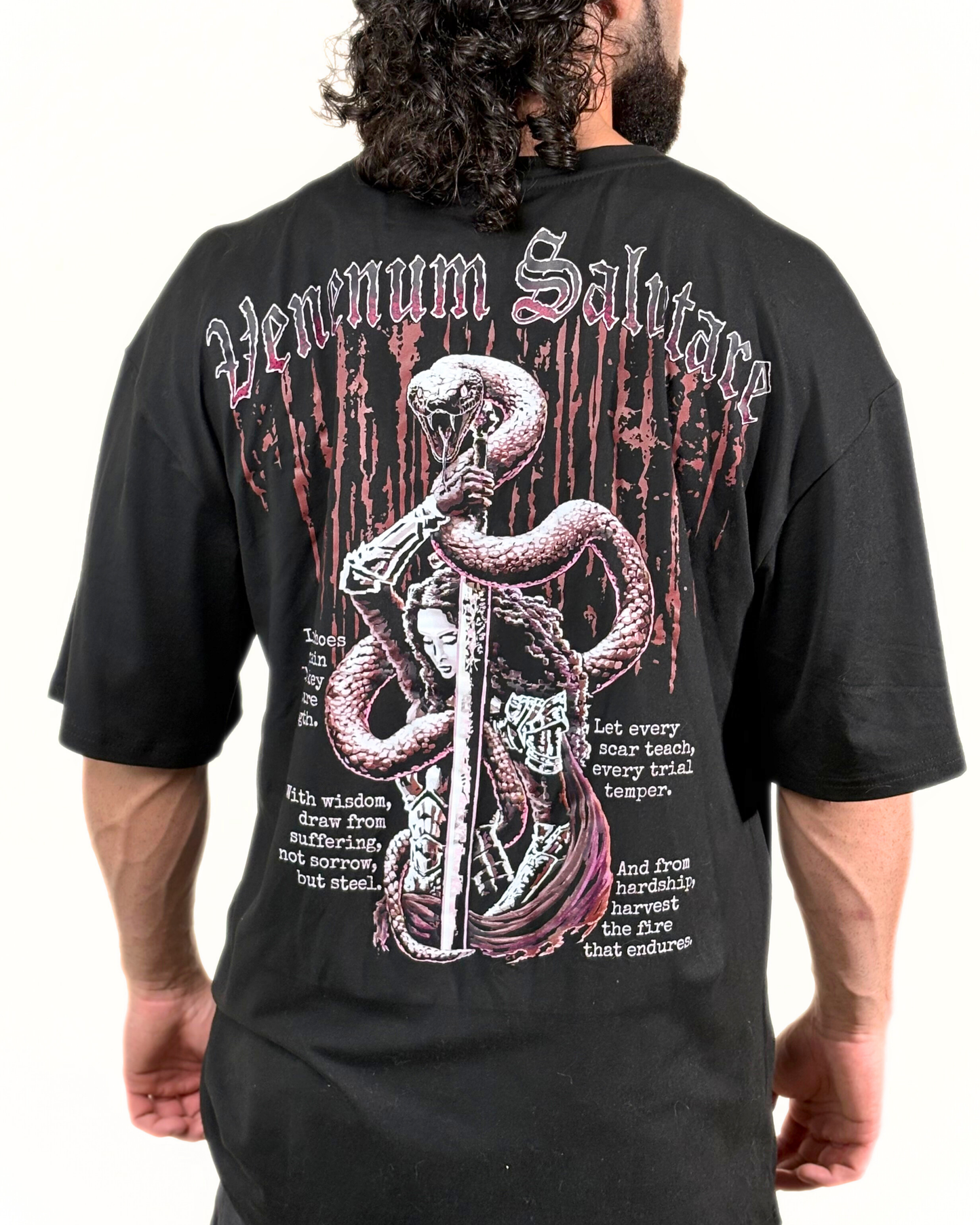 VENENUM SALUTARE – Premium OVERSIZED T-Shirt