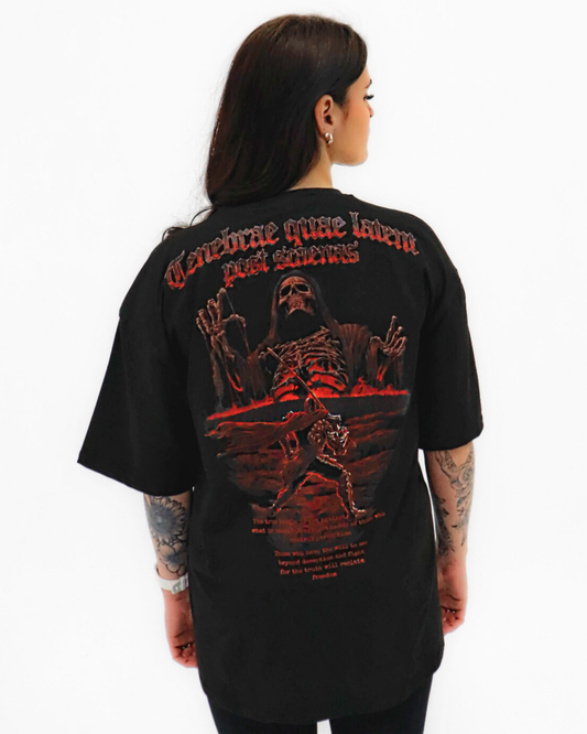 Tenebrae Quae Latent  – Premium OVERSIZED T-Shirt
