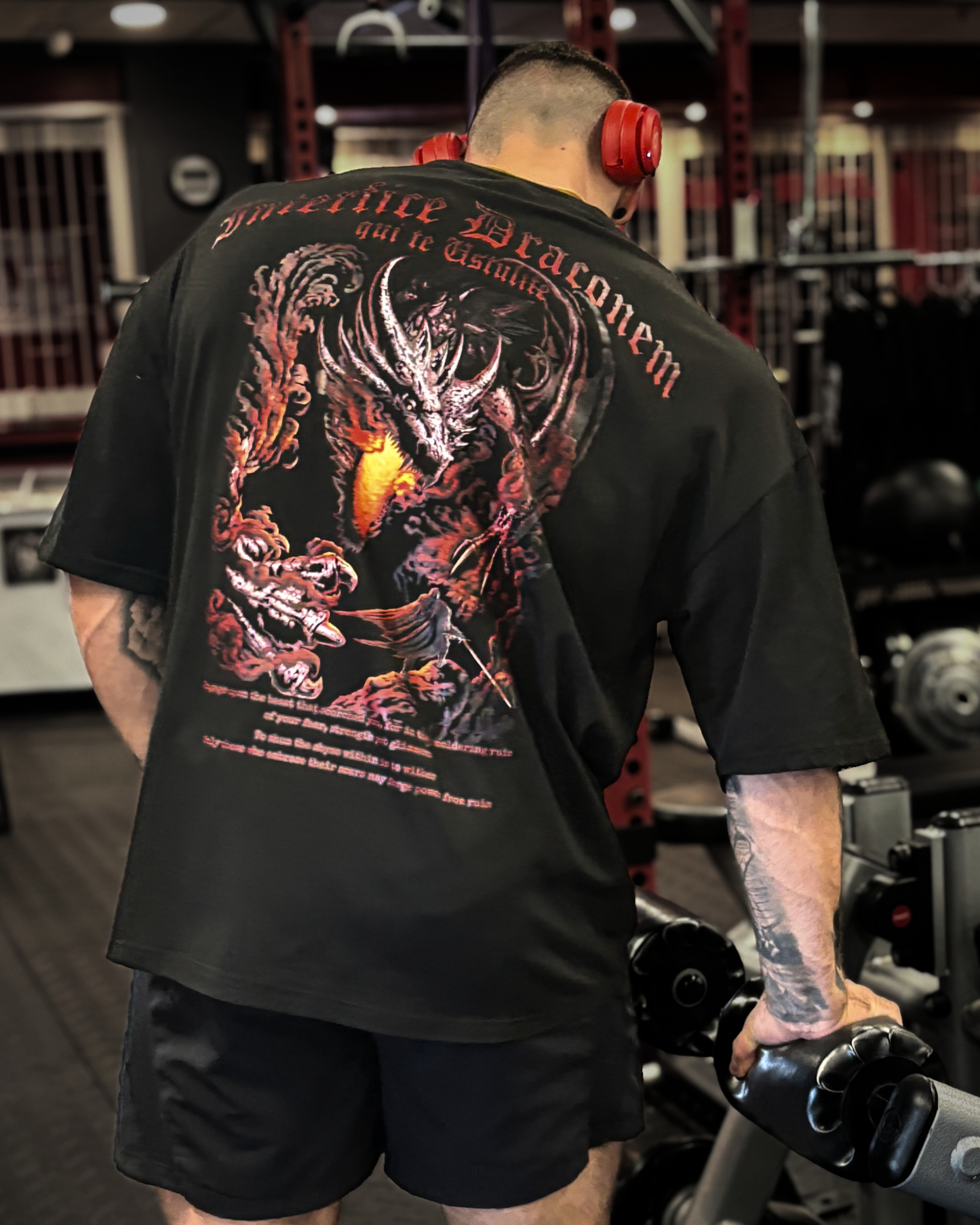 Interfice Draconem – Premium OVERSIZED T-Shirt